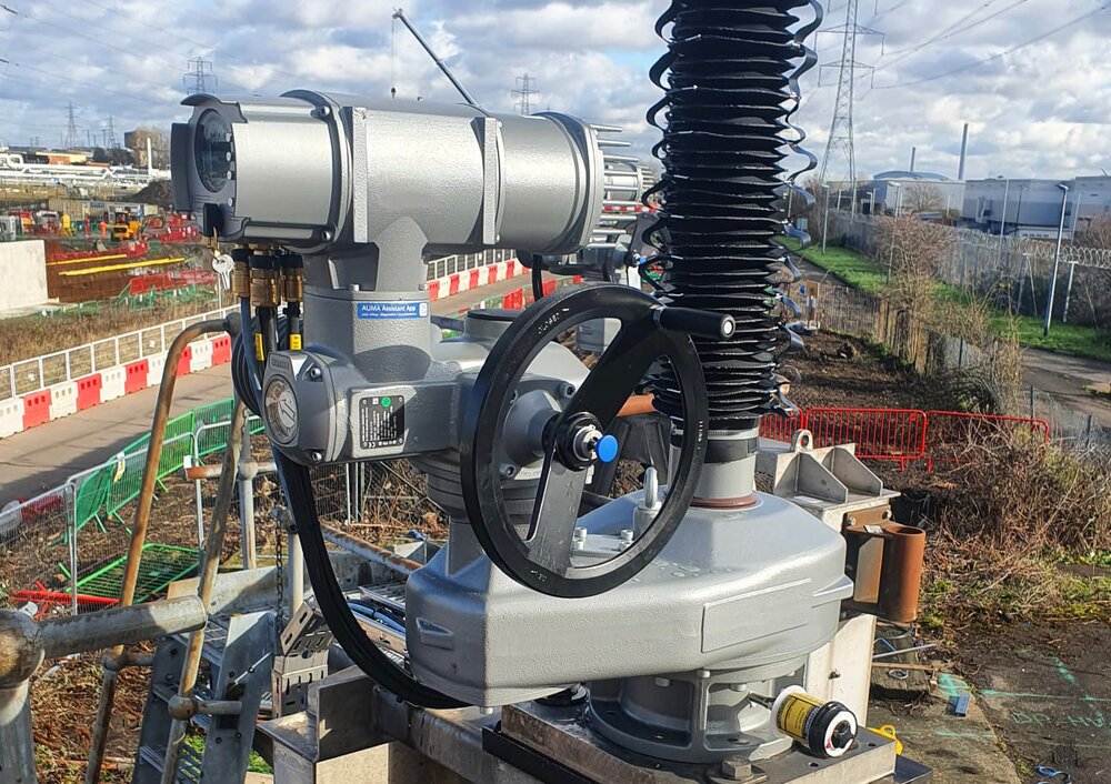 AUMA SAV variable-speed actuator on site